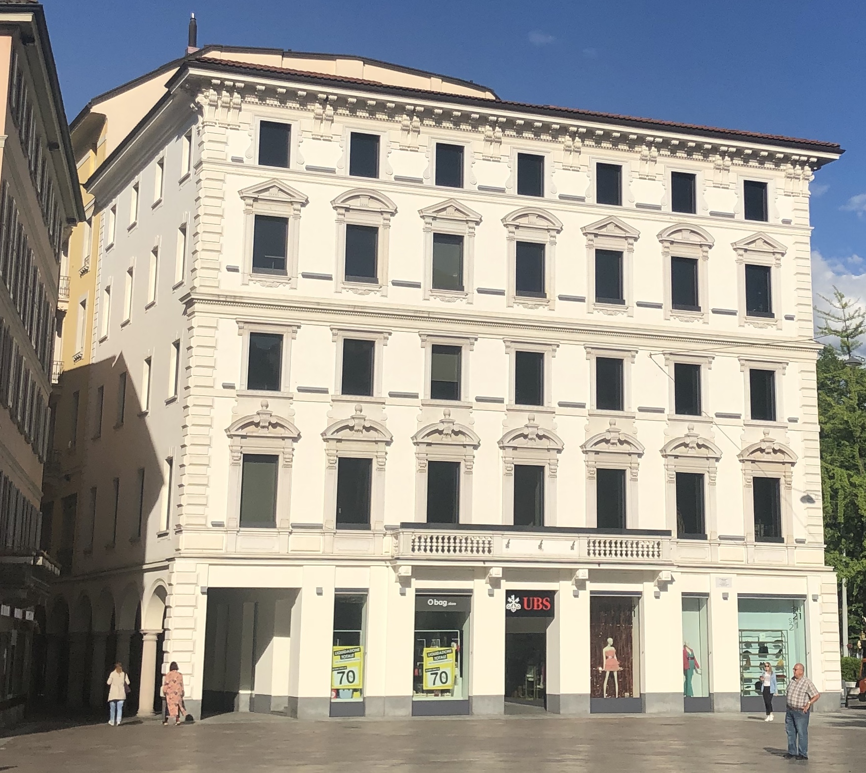 UBS Piazza Riforma, Lugano